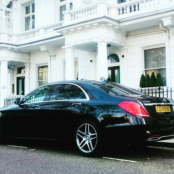 Luxury Mercedes Chauffeur Service Across London